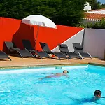 מלון La En L'ile - 2 Piscines & 3*