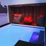 La En L'ile - 2 Piscines & 3*