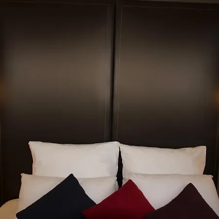 La En L'ile - 2 Piscines & Hotel