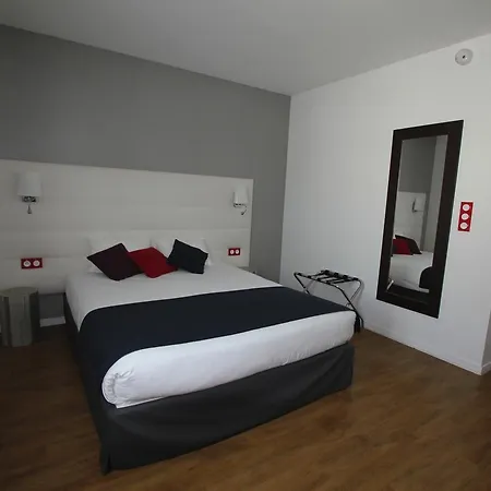 La En L'ile - 2 Piscines & Hotel