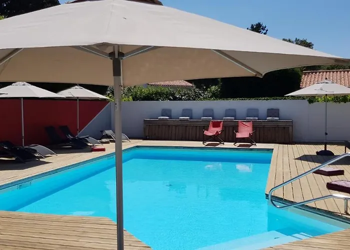 호텔 La En L'ile - 2 Piscines &