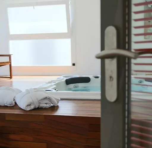 La En L'ile - 2 Piscines & 호텔 3*