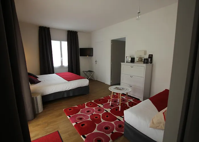 호텔 La En L'ile - 2 Piscines & 누아르무티에 앙 릴