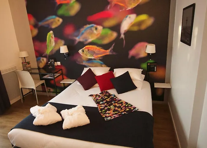 La En L'ile - 2 Piscines & 호텔 3*