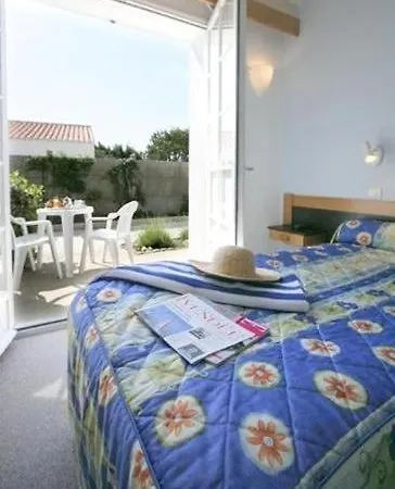 La En L'ile - 2 Piscines & فندق 3*