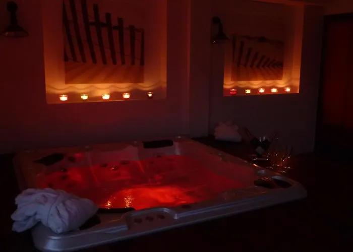 La En L'ile - 2 Piscines & Hotel