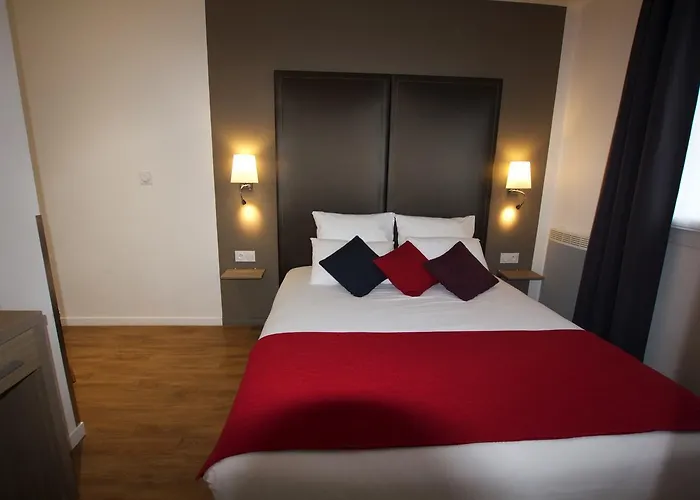 La En L'ile - 2 Piscines & ホテル ノワールムーティエ